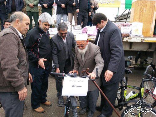 همایش بزرگ پیاده روی خانوادگی در سیمین شهر برگزار شد