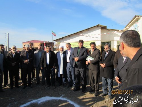مراسم کلنگ زنی مدرسه 7 کلاسه شهید تراج نژاد سیمین شهر برگزار شد