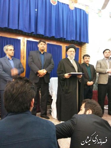 حضور فرماندار گمیشان در دیدار جمعی از ورزشکاران و جوانان با نماینده ولی فقیه در استان
