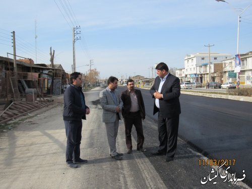 بازدید فرماندار گمیشان از اجرای آسفالت معابر سطح شهر گمیش تپه