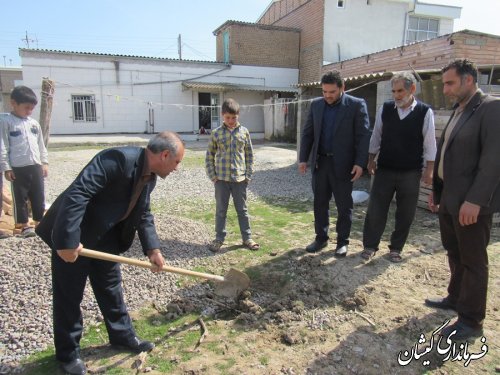 دیدار بخشدار گلدشت با خانواده شهدا به مناسبت روز شهید