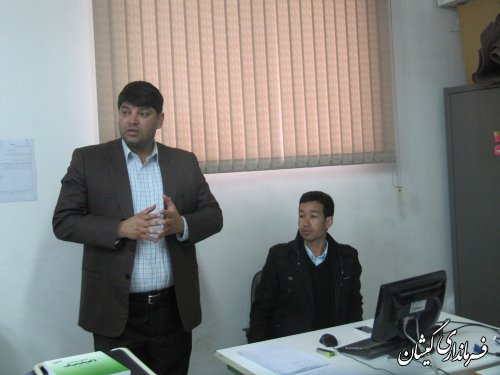فرماندار گمیشان از دبیرخانه ستاد انتخابات شهرستان بازدید کرد