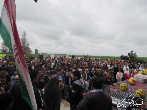 همایش اقتصاد روستایی و پیاده روی خانوادگی در روستای قلعه توماجلر برگزار شد