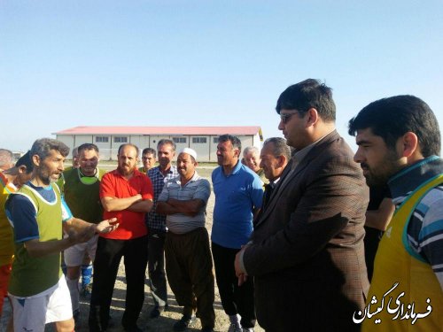 فرماندار گمیشان در بین ورزشکاران پیشکسوت شهرستان حضور یافت