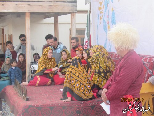 مراسم بزرگداشت 284مین سالگرد تولد عارف و شاعر بزرگ ایرانی ترکمن در شهرستان گمیشان برگزار شد