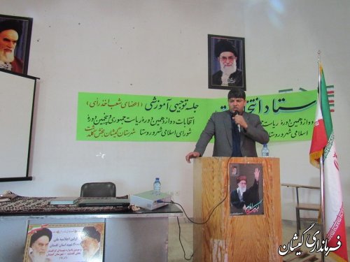 کلیه فرآیندهای برگزاری انتخابات در ستاد انتخابات شهرستان بر اساس برنامه زمانبندی انجام می شود