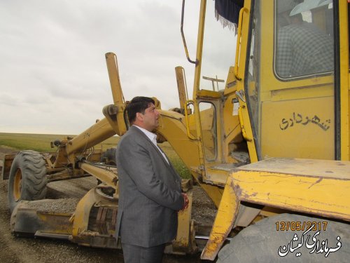 بازدید فرماندار گمیشان از اجرای زیرسازی جاده ناردانلی - سیمین شهر