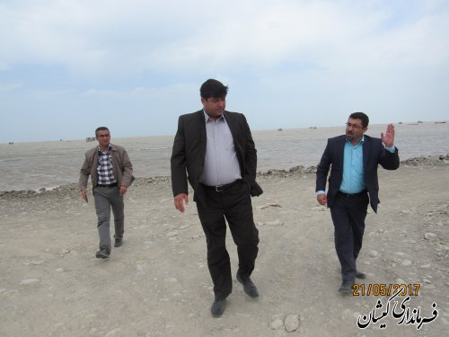 بازدید فرماندار گمیشان از عملیات احداث و زیرسازی جاده سواحل چارقلی و توماجلر چارقلی