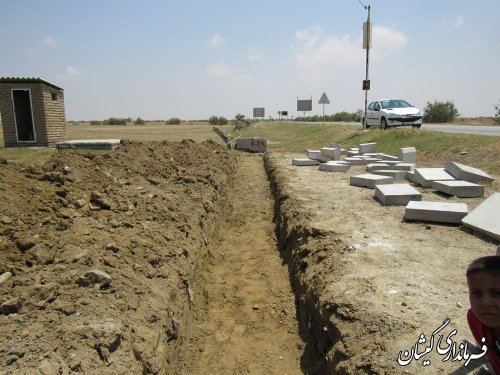 طرح های مصوبات کاروان امید و اقدام در روستای قرمسه آغاز شد