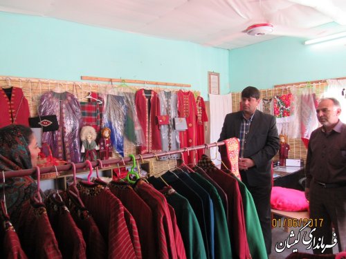 بازدید فرماندار گمیشان از شرکت تعاونی صنایع دستی گل بهار