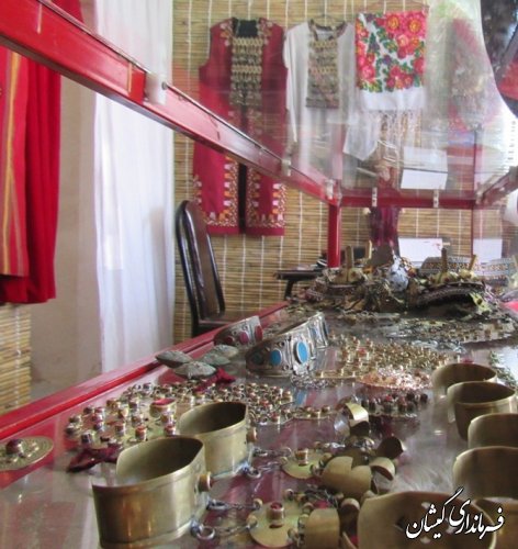 بازدید فرماندار گمیشان از شرکت تعاونی صنایع دستی گل بهار
