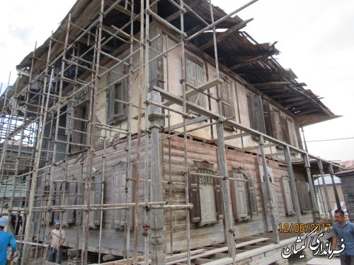 بازدید فرماندار گمیشان از اجرای مرمت و بازسازی خانه های تاریخی
