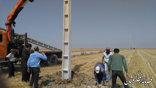 بازدید فرماندار گمیشان از عملیات احداث خط فشار برق متوسط ناردانلی – سیمین شهر