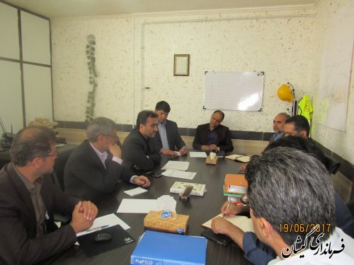 جلسه بررسی وضعیت برق شهرستان گمیشان