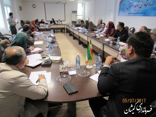 اشتغال بانوان با رویکرد اقتصاد مقاومتی / فرهنگ سازی عفاف و حجاب وظیفه ای همگانی