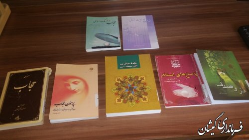 نشست کتابخوان و ایستگاه نقاشی عفاف و حجاب در شهرستان گمیشان برگزار شد