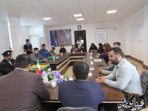 استقبال فرماندار گمیشان از کاروان زیرسایه خورشید با حضور خادمان حرم رضوی
