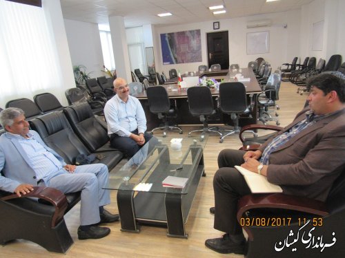 دیدار سرمایه گذار حوزه آب شیرین کن با فرماندار گمیشان