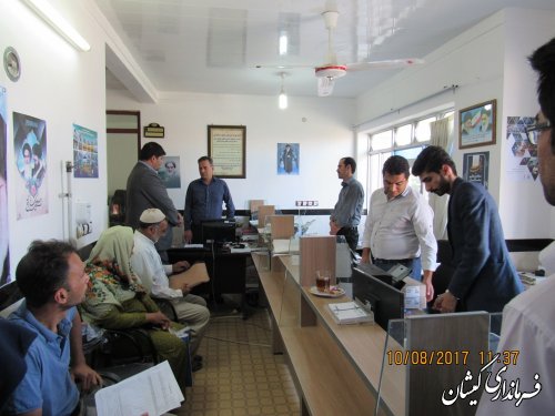 بازدید فرماندار گمیشان از امور مالیاتی شهرستان