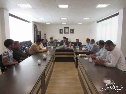 دیدار جمعی از مسئولین شهرستان با فرماندار گمیشان