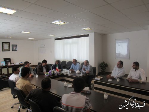 دیدار جمعی از مسئولین شهرستان با فرماندار گمیشان