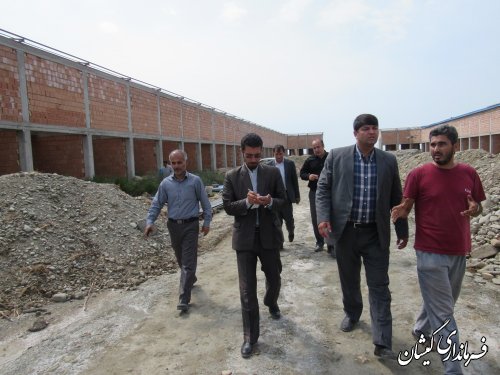 بازدید فرماندار گمیشان از پروژه بازار ماهی فروشان شهرستان