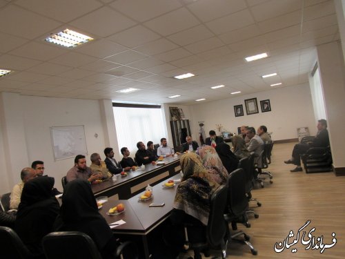 هر یک از کارکنان آیینه تمام نمای سازمان ها هستند