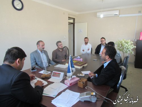 دامپزشکی خط مقدم عرضه محصولات بهداشتی دام در سطح جامعه هستند