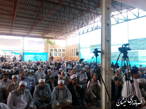 حضور فرماندار گمیشان در مراسم فارغ التحصیلی طلاب حوزه علمیه حنفی شهر انبارالوم