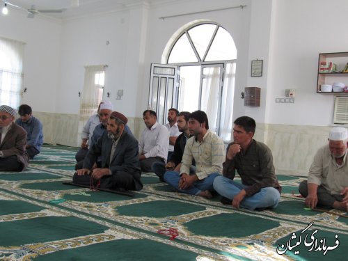 خدمات ارائه شده توسط دولت در سطح روستاها باید به خوبی نمایان شود