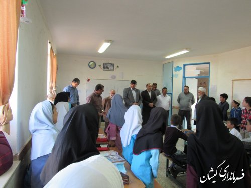 بازدید فرماندار گمیشان از دبستان چهار یار و کتابخانه روستای قلعه جیق بزرگ