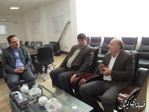 دیدار دهیار و اعضای شورای اسلامی روستای دهنه با فرماندار گمیشان