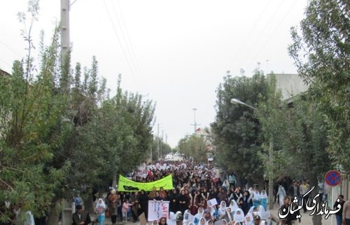 راهپیمایی یوم ا... 13 آبان در شهرستان گمیشان برگزار شد