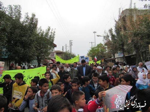 راهپیمایی یوم ا... 13 آبان در شهرستان گمیشان برگزار شد