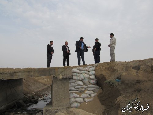 بازدید فرماندار گمیشان از پل کانال عبوری شمال روستای توماجلر آلتین