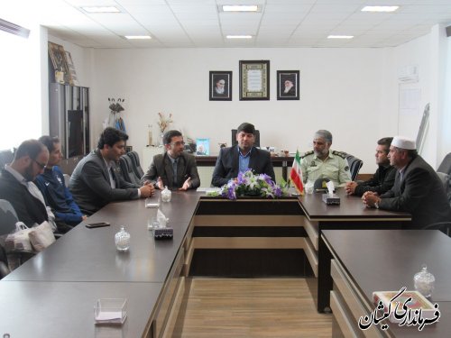 دیدار لژیونر فوتبال ساحلی با فرماندار گمیشان
