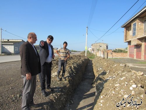 بازدید فرماندار گمیشان از اجرای طرح هادی روستای گامیشلی و توماجلر چارقلی