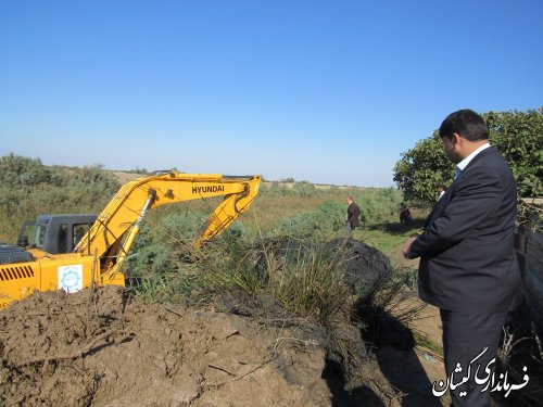 بازدید فرماندار گمیشان از عملیات لایروبی گرگانرود محدوده روستای دهنه