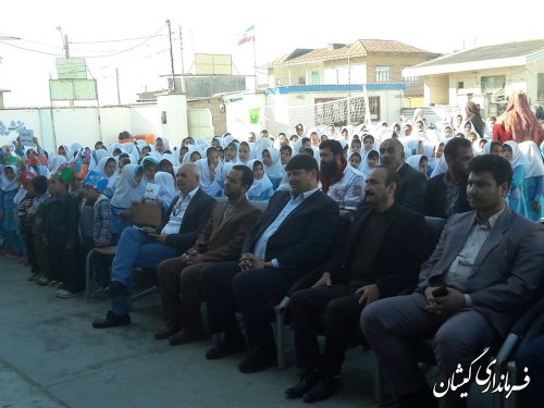 با حضور فرماندار گمیشان زنگ هفته کتاب در مدرسه آنا ملاشیروانی نواخته شد
