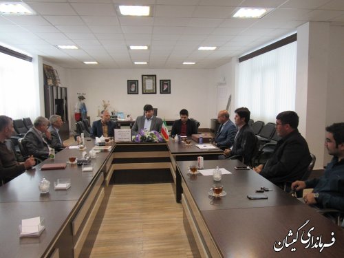 دیدار جمعی از کارآفرینان شهرستان با فرماندار گمیشان
