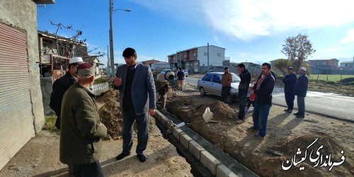 بازدید فرماندار گمیشان از اجرای طرح هادی روستای کملر