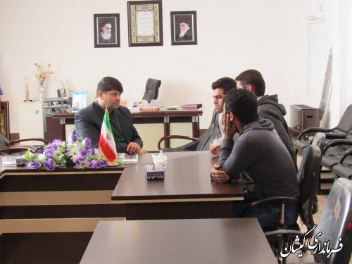 فرماندار گمیشان درخواست ها و مشکلات مراجعه کنندگان را بررسی و پاسخ داد