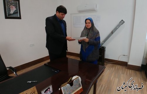 صدور اولین پروانه فعالیت سازمان های مردم نهاد توسط فرماندار گمیشان