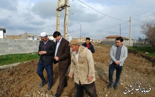 بازدید فرماندار گمیشان از اجرای طرح هادی روستای توماجلر آلتین