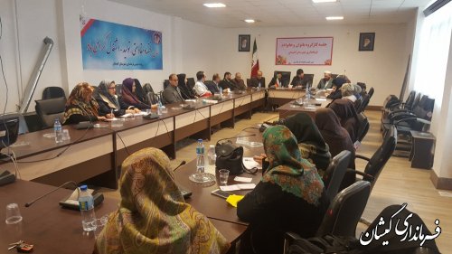 برنامه های هفته زن باید جایگاه بانوان را به خوبی در جامعه نشان دهد