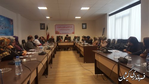 برنامه های هفته زن باید جایگاه بانوان را به خوبی در جامعه نشان دهد