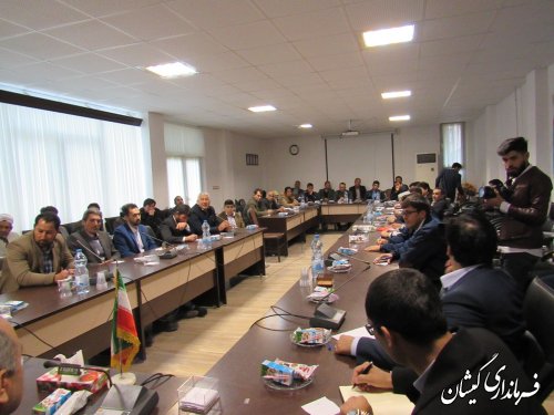کارگاه آموزشی کار آفرینی،ایده کار و اشتغال درسالن اجتماعات فرمانداری برگزار شد
