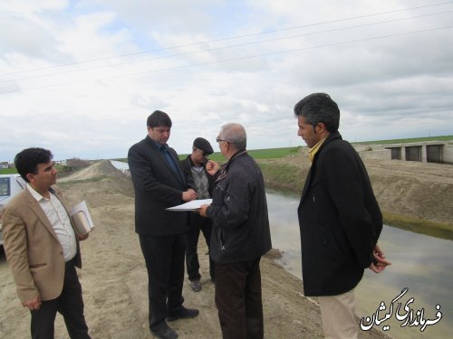بازدید فرماندار گمیشان از زهکشی اراضی جنوب شهرستان