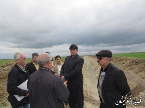 بازدید فرماندار گمیشان از زهکشی اراضی جنوب شهرستان