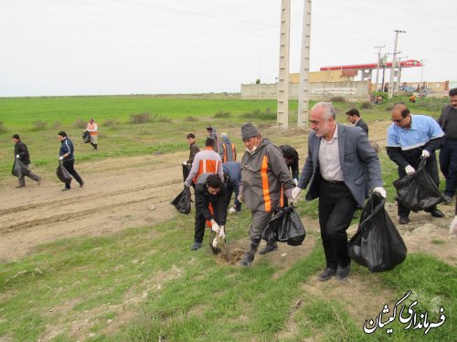 پاکسازی مبادی ورودی شهر گمیش تپه در آستانه بهار